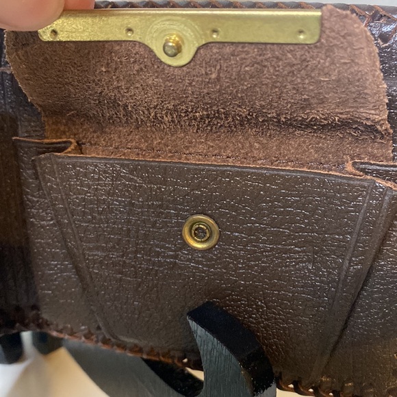 Vintage Tooled Leather Wallet FLORAL BOTANICAL Wallet with Coin Pouch 1960/1970 - Picture 6 of 15